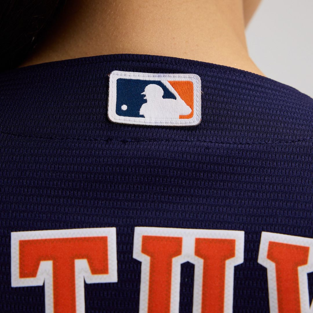 Houston Astros Jose Altuve Nike Women's Alternate Replica Jersey - Navy